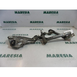 Peugeot - 407 - Wiper mechanism