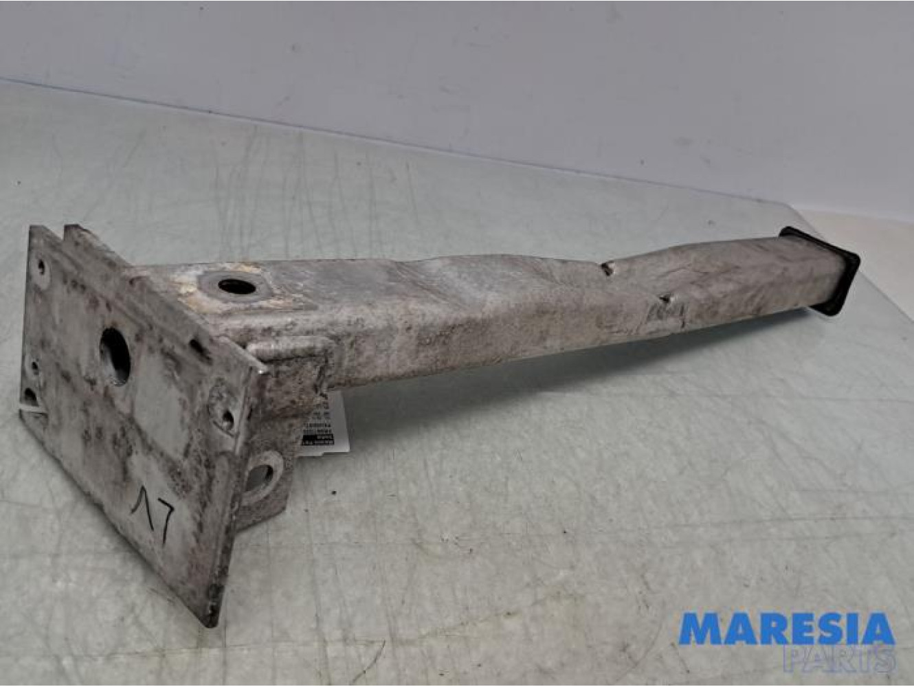 Peugeot - 308 - Front part support