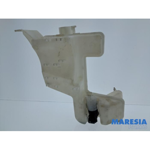 Peugeot - 308 - Front windscreen washer reservoir
