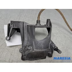 Peugeot - 208 - Support (miscellaneous)