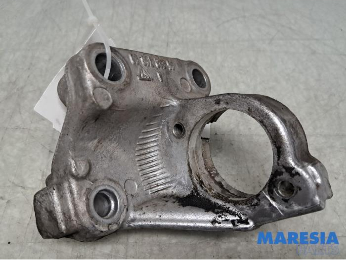 Peugeot - 208 - Support (miscellaneous)