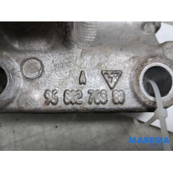 Peugeot - 208 - Support (miscellaneous)