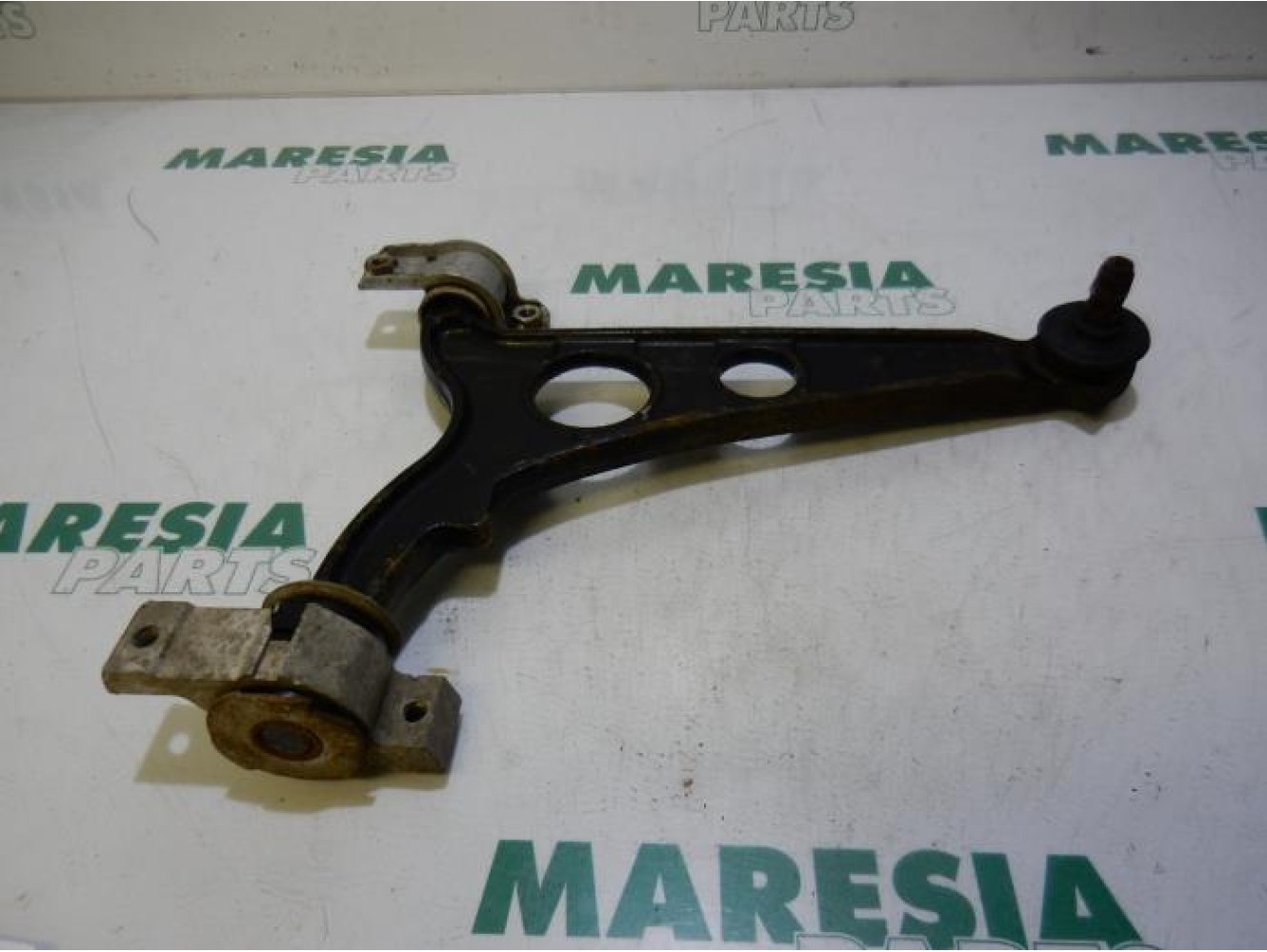 Lancia - Lybra - Front lower wishbone, right