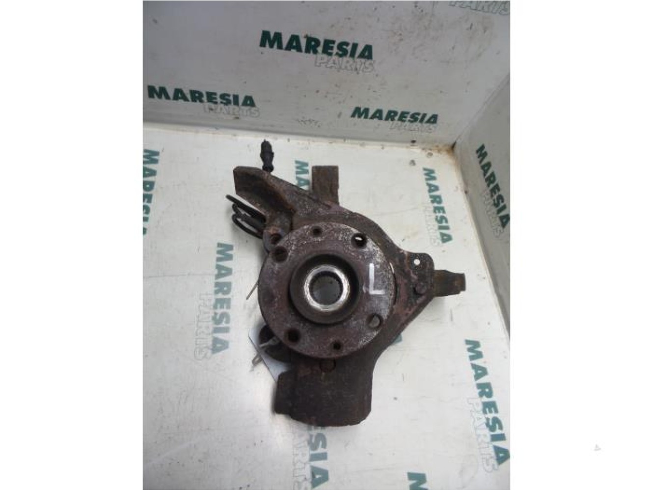 Lancia - Lybra - Knuckle, front left