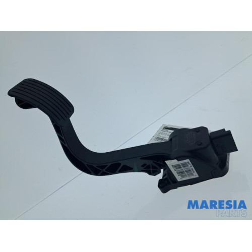 Peugeot - Partner - Gaspedaal