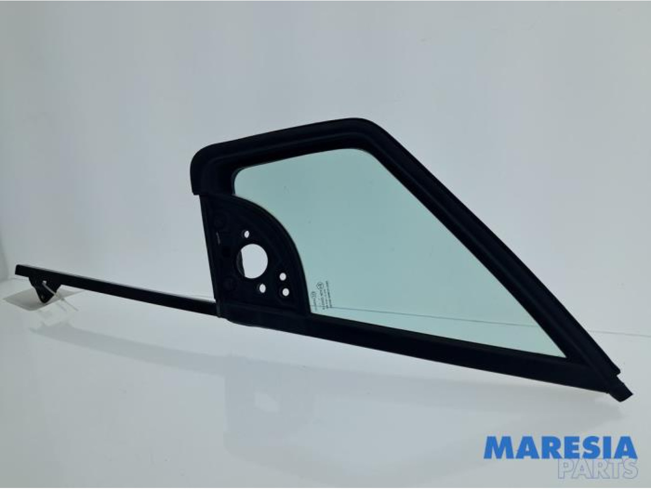 Peugeot - Partner - Vitre triangulaire avant gauche