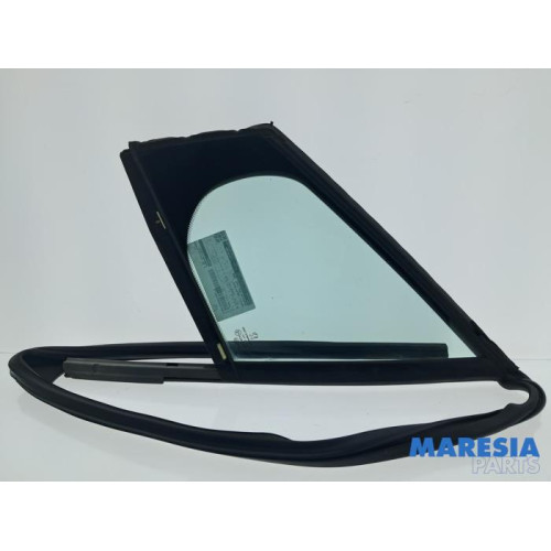 Peugeot - 308 - Quarter light, front left