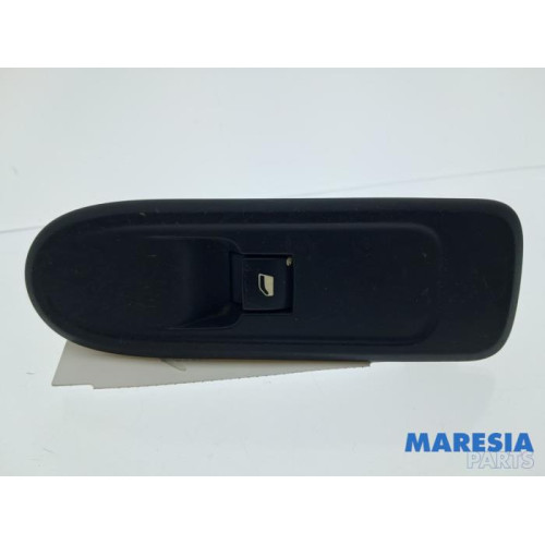 Peugeot - 308 - Electric window switch