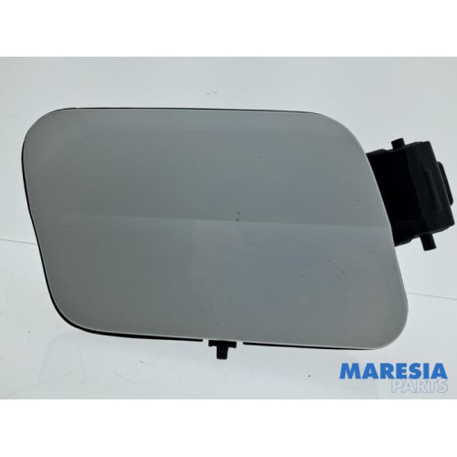 Peugeot - 3008 - Tankklappe