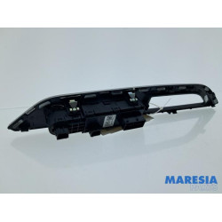 Peugeot - 3008 - Multi-functional window switch