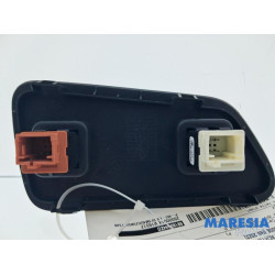 Peugeot - 3008 - Tailgate switch