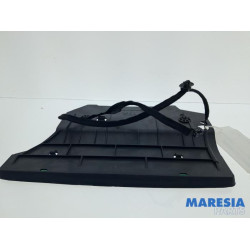 Peugeot - 308 - Antenne Versterker