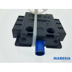 Peugeot - 3008 - Antenne Versterker