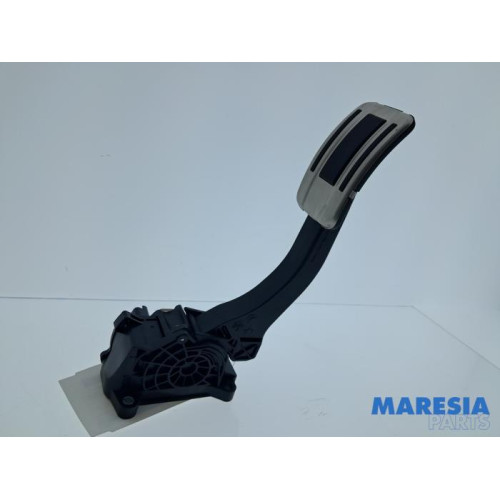 Peugeot - 3008 - Gaspedaal