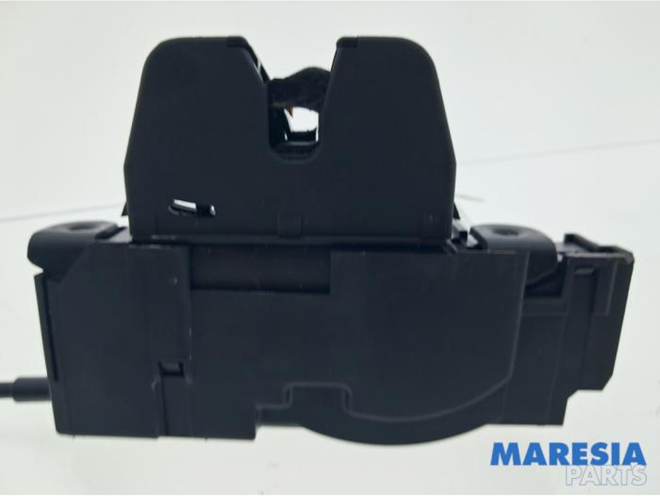 Peugeot - 3008 - Tailgate lock mechanism