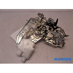 Renault - Master - Sliding door lock mechanism, right