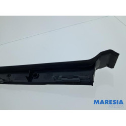 Peugeot - 3008 - Frontscreen frame