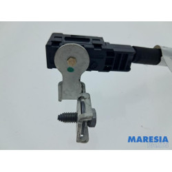 Peugeot - 3008 - Battery pole