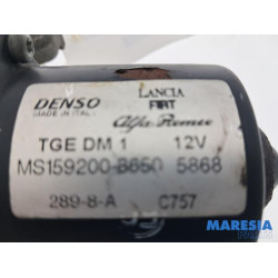 Lancia - Delta - Front wiper motor