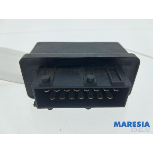 Peugeot - 308 - Relais