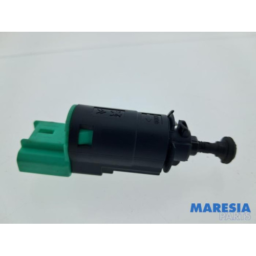 Peugeot - 308 - Bremslicht Schalter