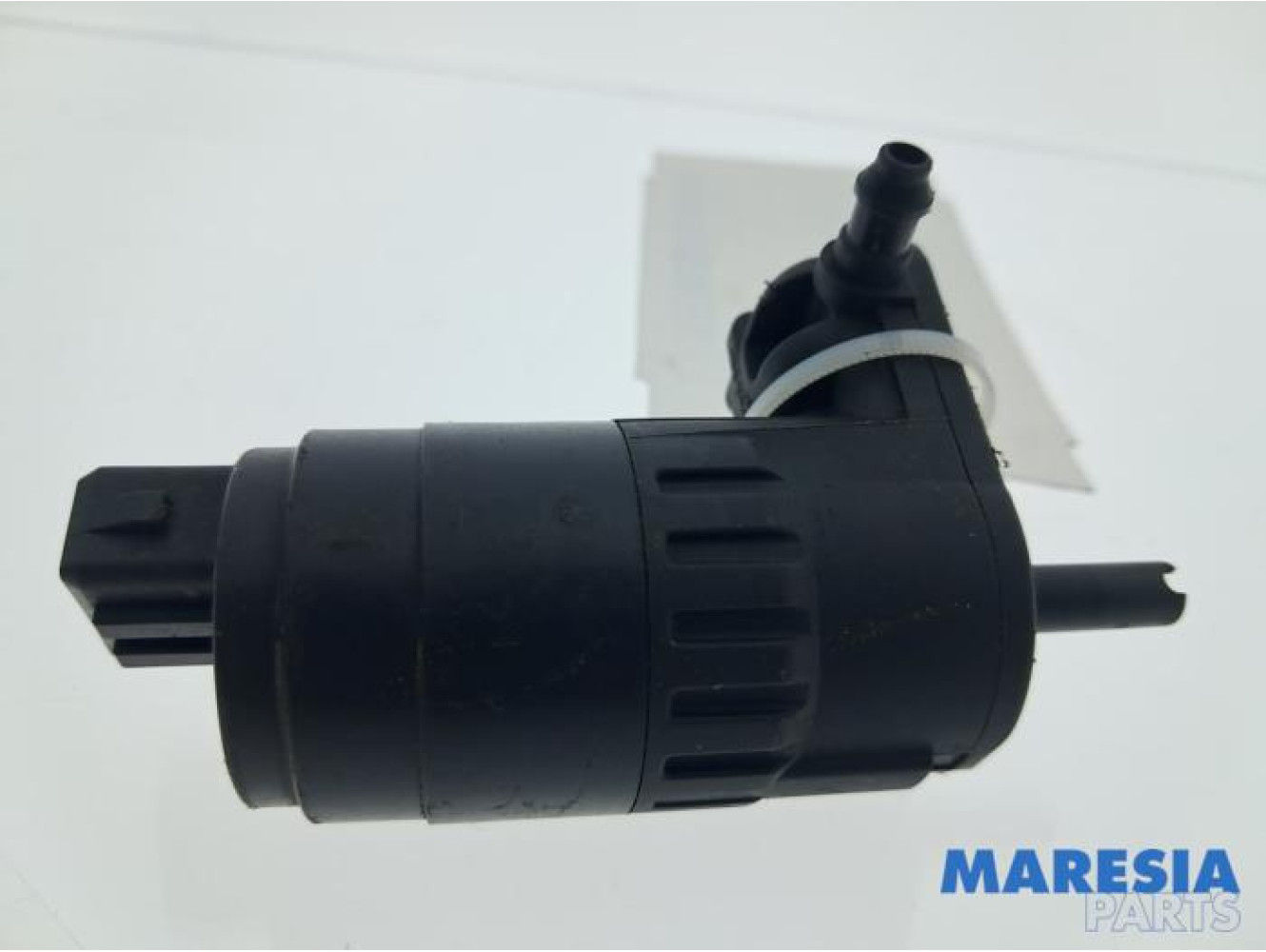 Lancia - Delta - Windscreen washer pump