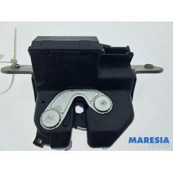 Lancia - Delta - Tailgate lock mechanism