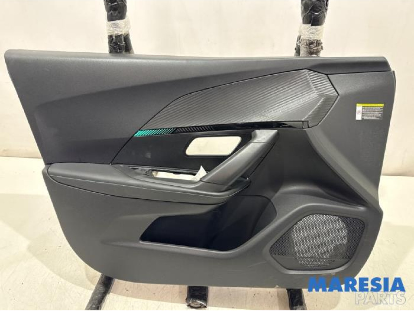 Peugeot - 2008 - Türverkleidung 4-türig links vorne