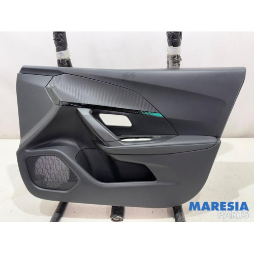 Peugeot - 2008 - Front door trim 4-door, right