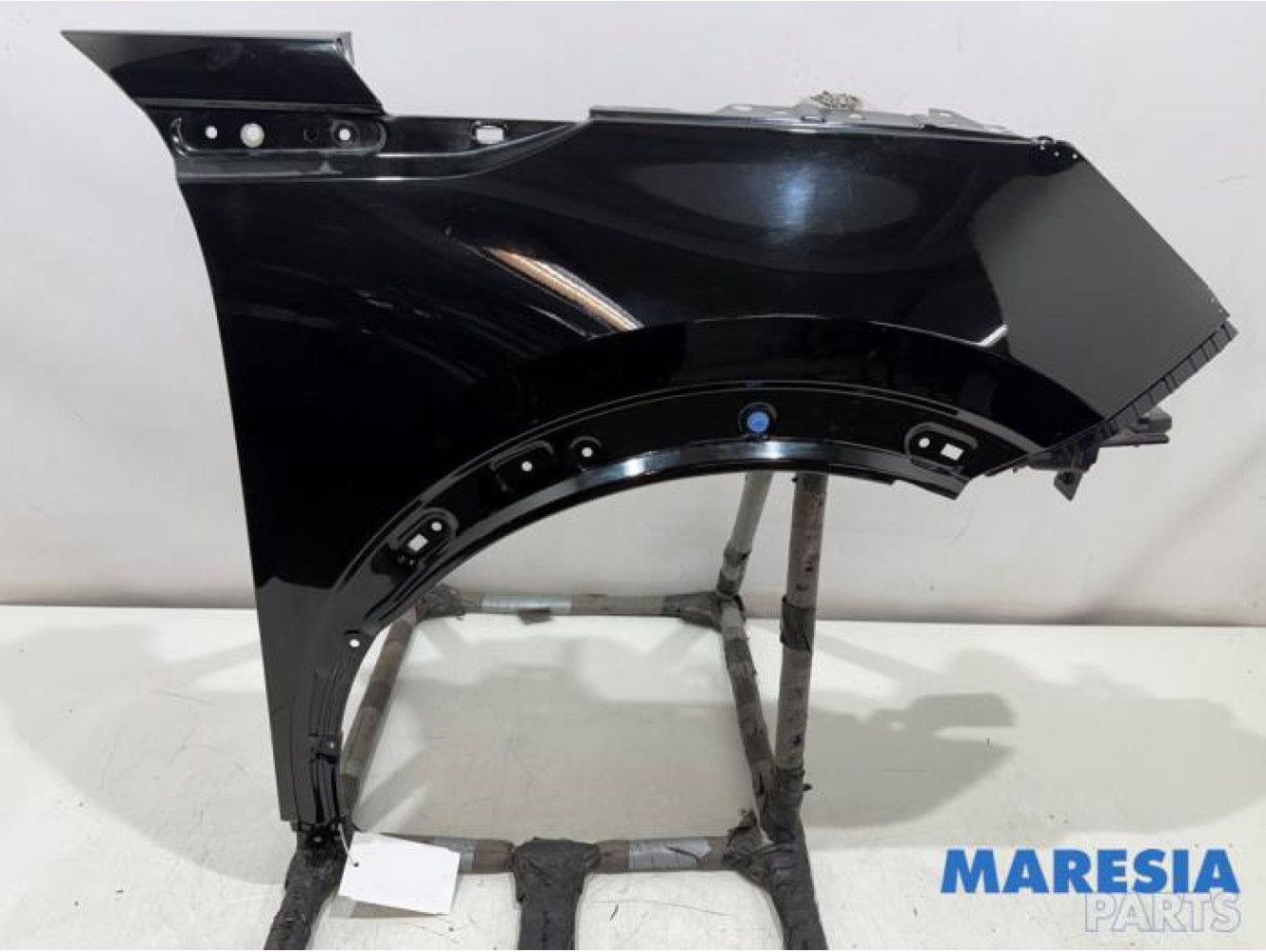 Peugeot - 2008 - Kotflügel rechts vorne