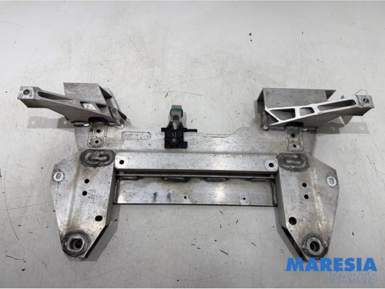 Peugeot - 2008 - Subframe