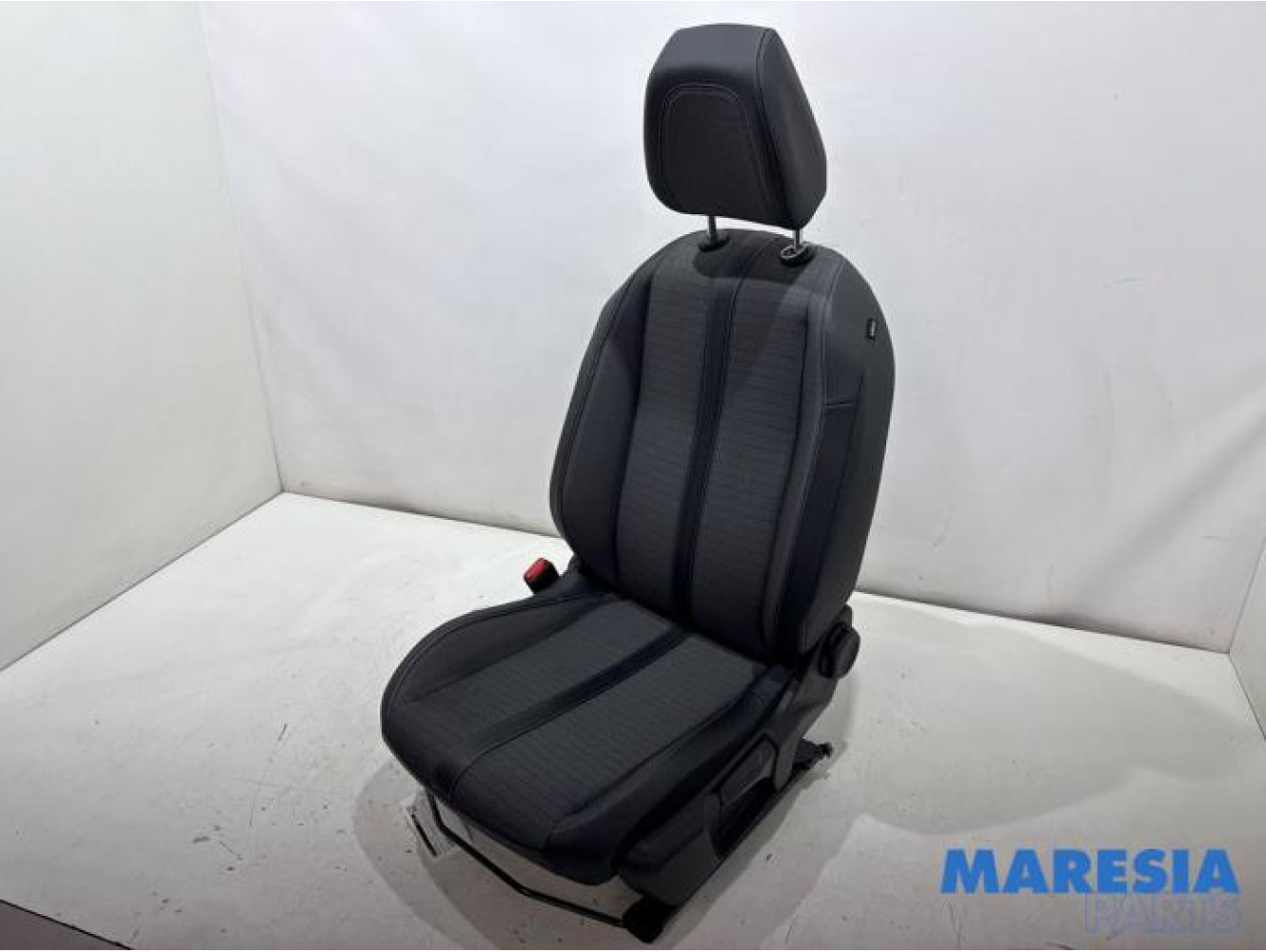 Peugeot - 2008 - Sitz links