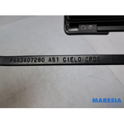 Citroen - C3 - Front wiper arm