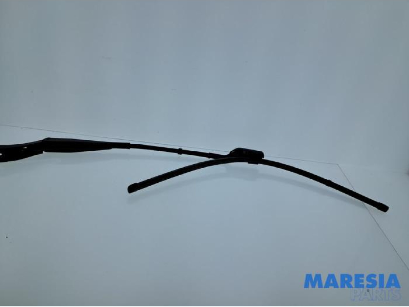 Peugeot - 3008 - Front wiper arm