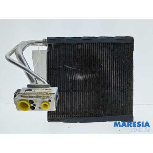 Peugeot - 3008 - Heating radiator