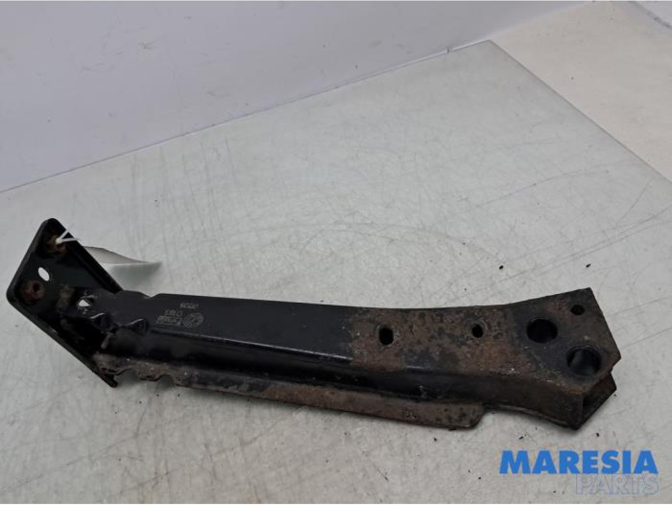 Fiat - 500 - Frontdeel steun