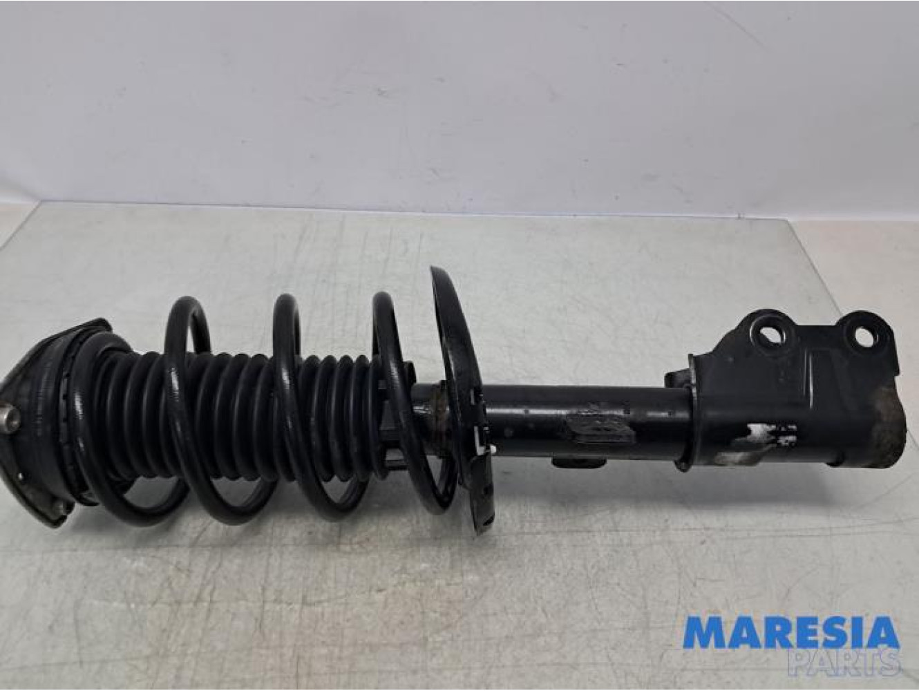Peugeot - 3008 - Front shock absorber rod, left