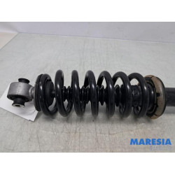 Peugeot - 3008 - Stoßdämpferstrebe rechts hinten