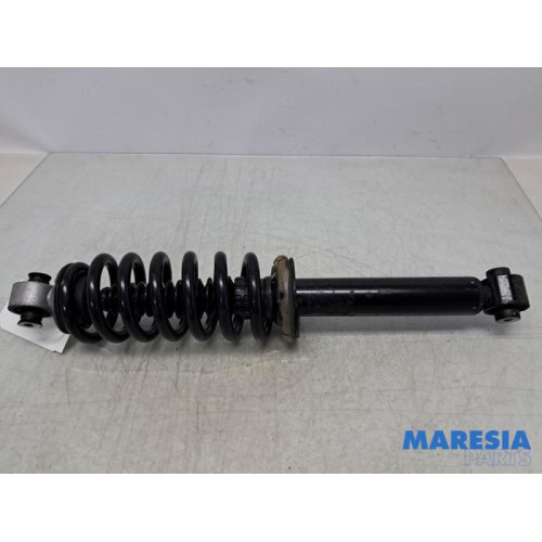 Peugeot - 3008 - Stoßdämpferstrebe rechts hinten