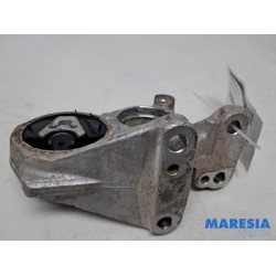 Peugeot - Partner - Engine mount