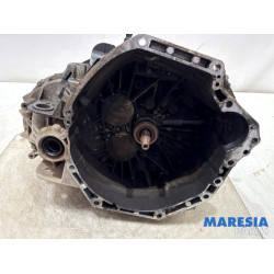 Renault - Trafic - Versnellingsbak