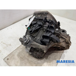 Renault - Trafic - Versnellingsbak