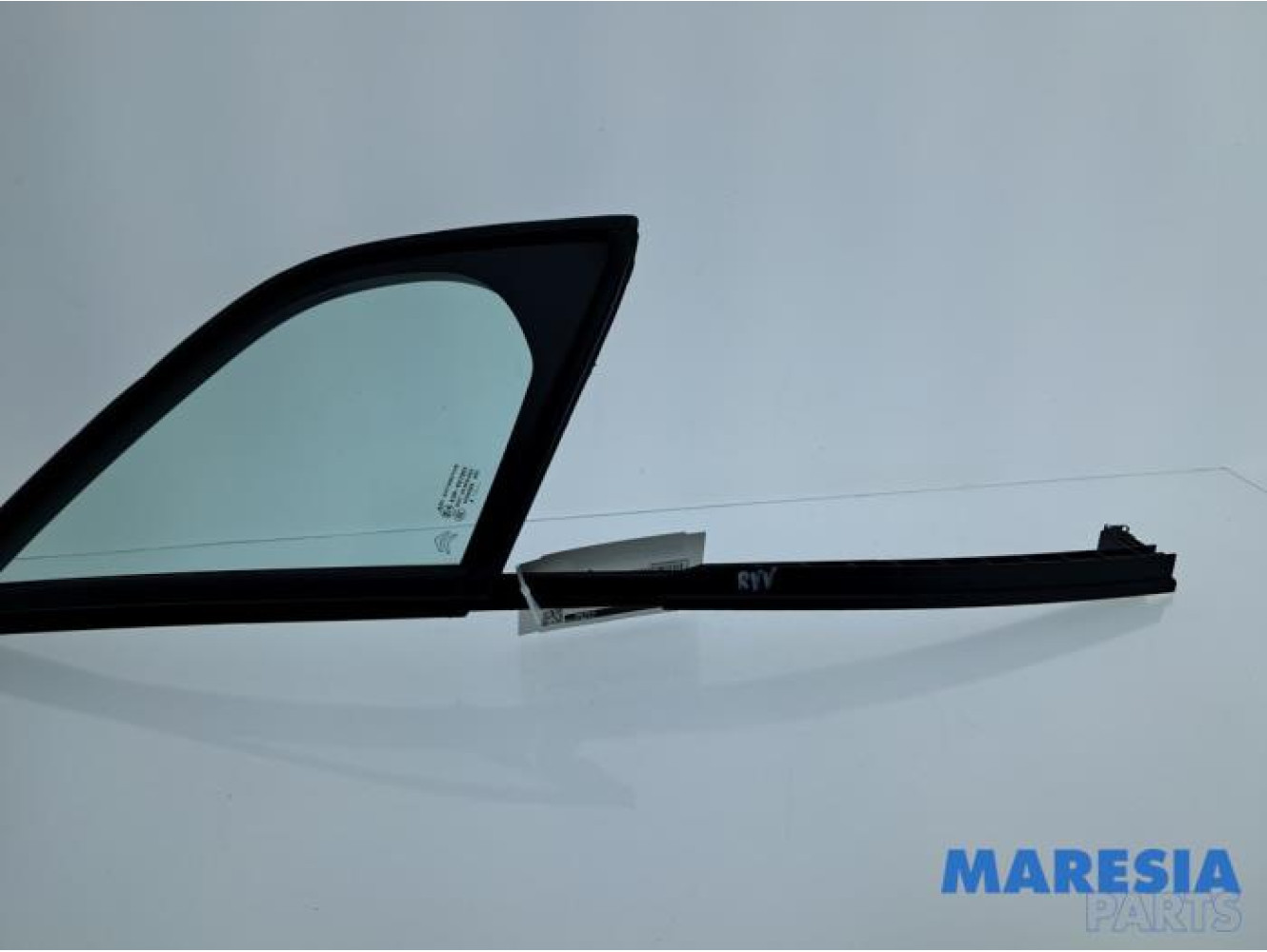 Citroen - C3 - Vitre triangulaire avant droite