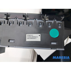 Fiat - Panda - Commutateur éclairage d'urgence