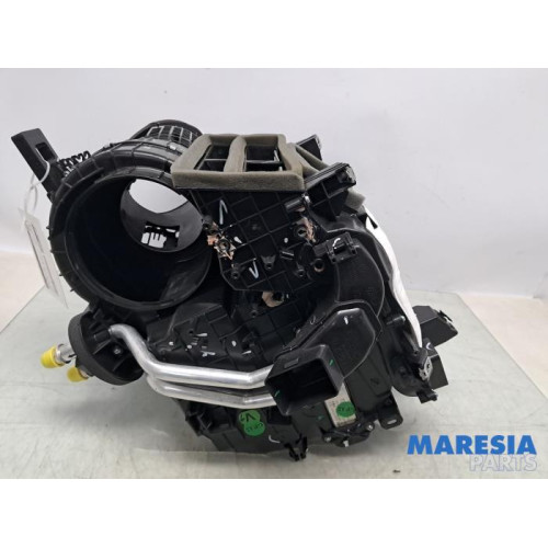 Peugeot - 2008 - Heater housing