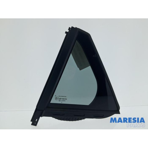 Peugeot - 2008 - Driehoeks Ruit links-achter