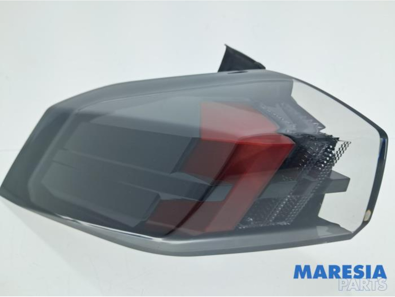 Peugeot - 2008 - Feu arrière gauche