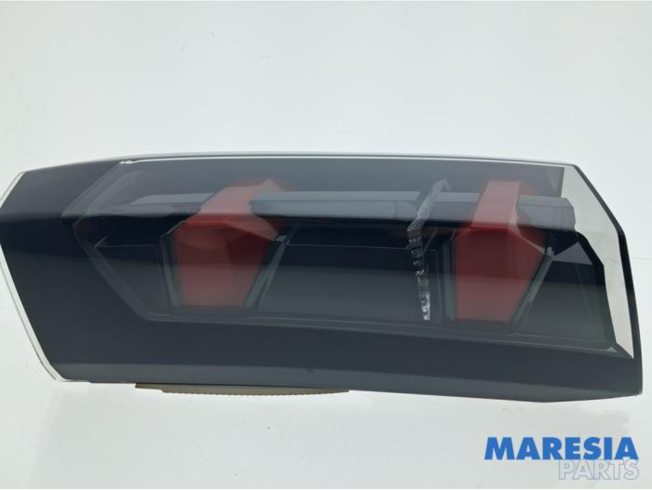 Peugeot - 2008 - Rücklicht links