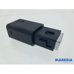 Peugeot - 2008 - AUX/USB aansluiting