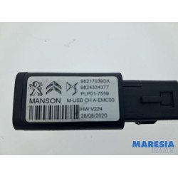 Peugeot - 2008 - AUX/USB aansluiting